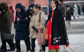 故宫汉服穿搭夏，故宫汉服穿搭夏装图片