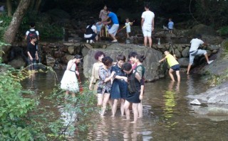 义乌雨天游玩攻略，义乌雨天游玩攻略大全