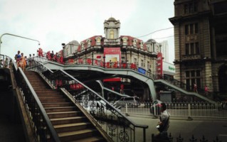 江汉路游玩攻略，江汉路游玩攻略一日游