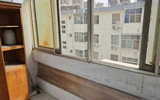 唐宁街三楼的游玩攻略，唐宁街在哪里