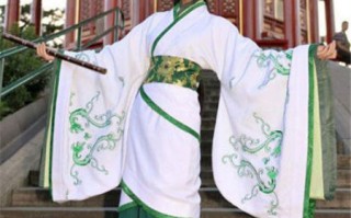 汉服春游穿搭拍照，汉服春游穿搭拍照图片