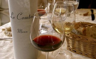 情景短剧红酒，情景短剧红酒杯视频