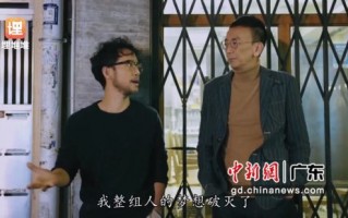 现代短剧喜剧剧本英文，现代短剧喜剧剧本英文版